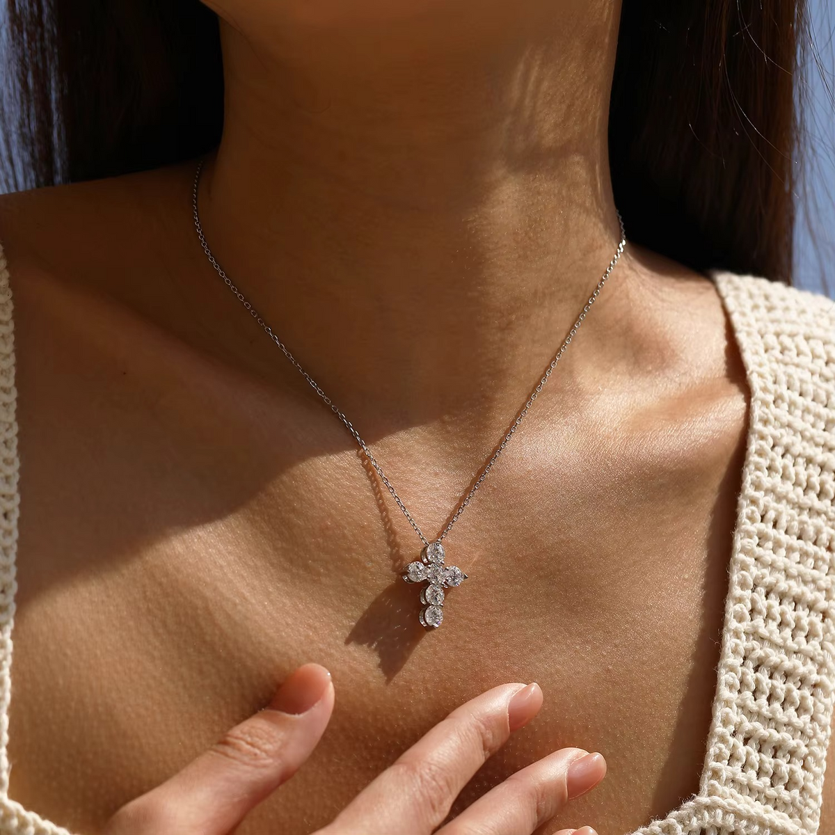 Sterling Sliver Luxury Elegant Cross Pendant Necklaces